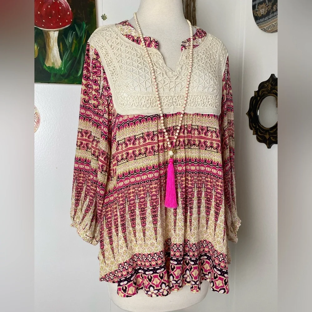 Moon and Sky boho long sleeve v neck crochet lace bib cream print pink top S - Picture 1 of 11
